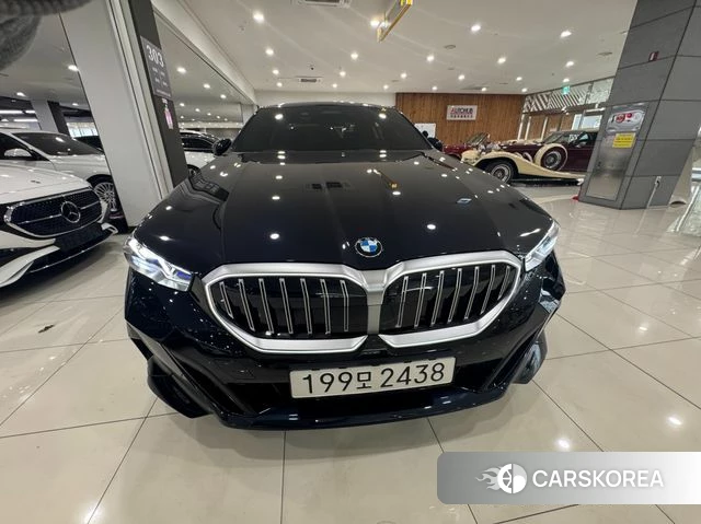 BMW 5 Series (G60) id 3909415 из Кореи 10