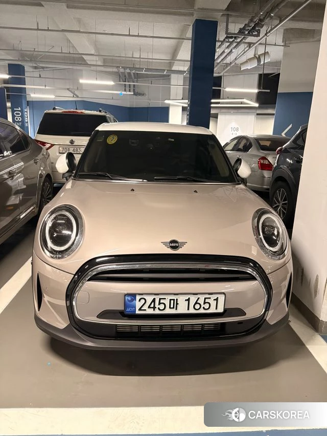 Mini Cooper 2024 Серебряный из Кореи, фото 5