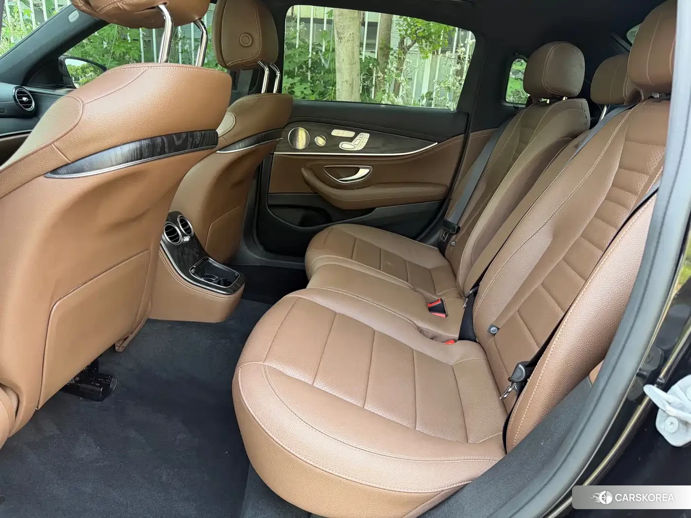 Mercedes-Benz E-Class id 4599778 из Китая 12