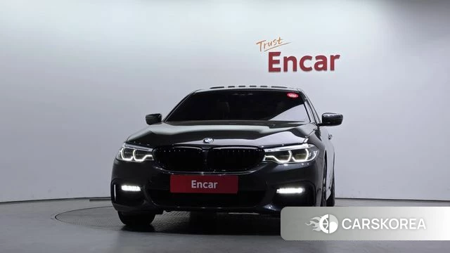 BMW 5 Series (G30) id 3943051 из Кореи 13