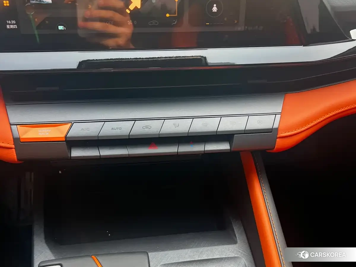 Chang'an Changan UNI-V id 4559569 из Китая 12