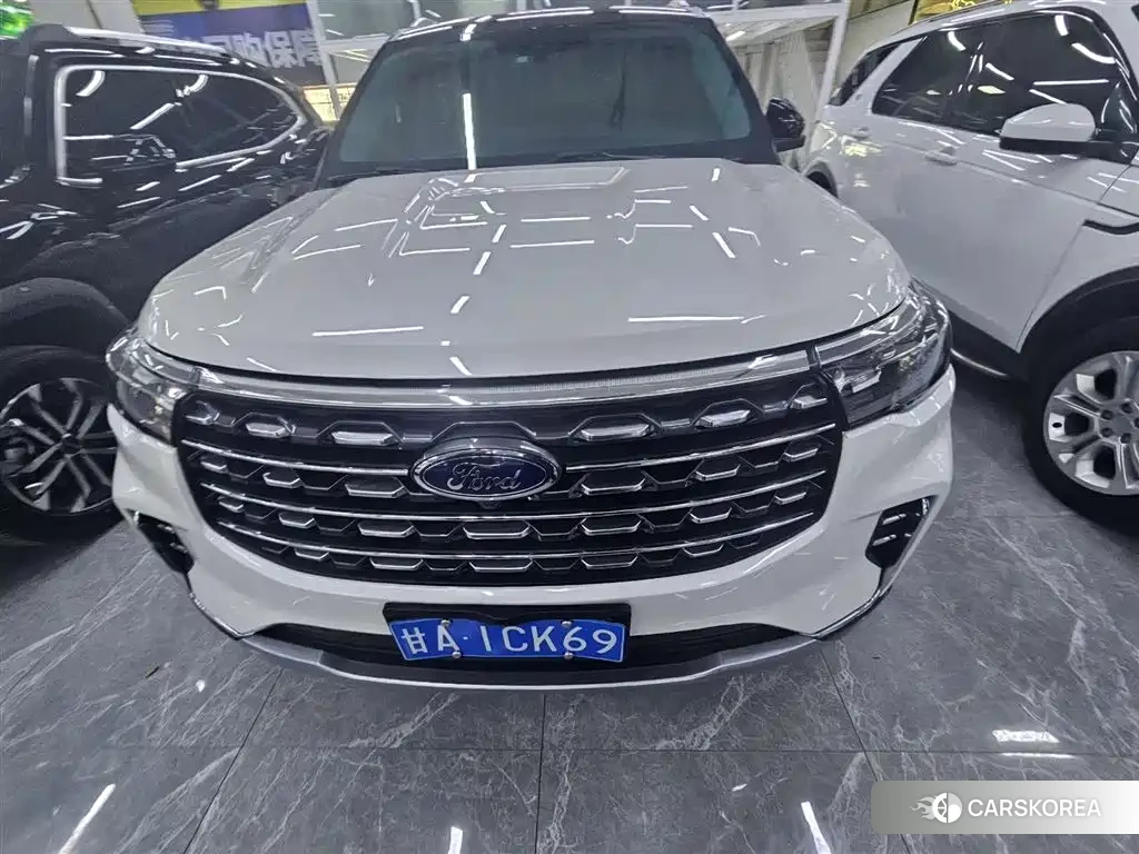 Ford Explorer 2023 Белый из Китая, фото 3