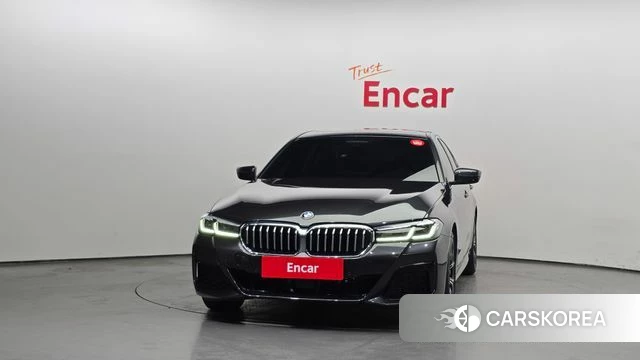 BMW 5 Series (G30) id 4401397 из Кореи 23