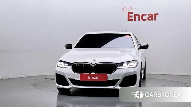 BMW 5 Series (G30) id 3388930 из Кореи 13