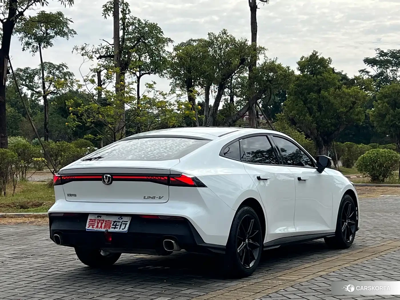 Chang'an UNI-V id 4659830 из Китая 16