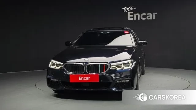 BMW 5 Series (G30) id 3552965 из Кореи 13