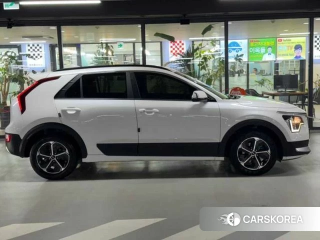Kia Di Ol Nu Niro id 4915731 из Кореи 13