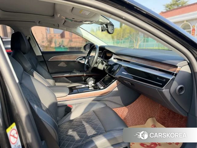 Audi A8 2022 Черный из Китая, фото 3