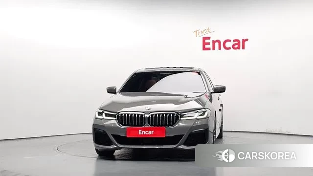 BMW 5 Series (G30) id 3324053 из Кореи 13