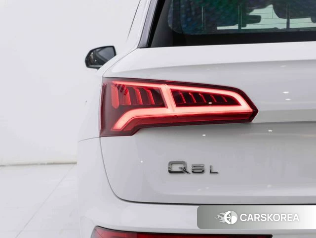 Audi Q5L id 4234887 из Китая 23