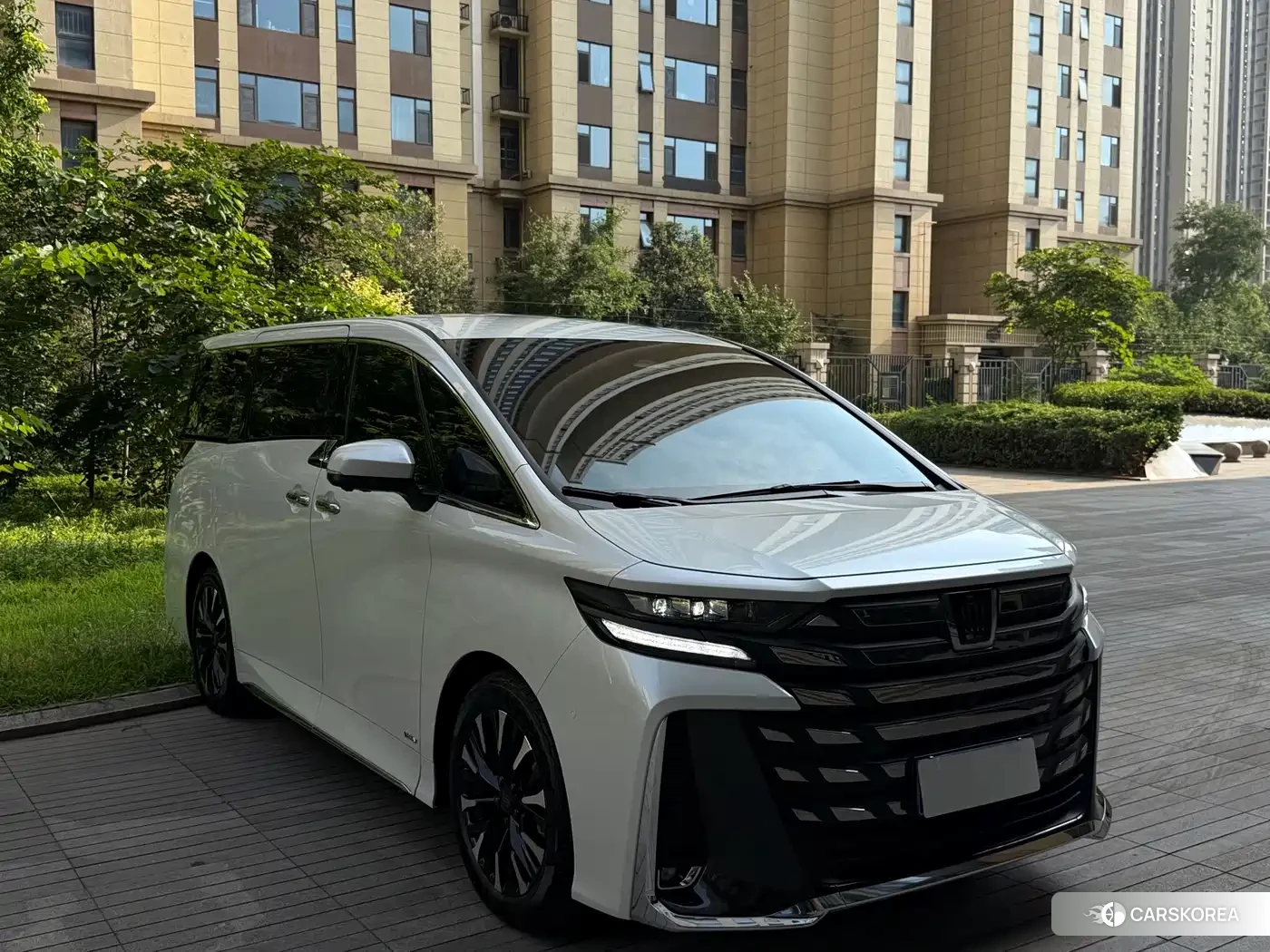 Toyota Vellfire id 4679762 из Китая 8