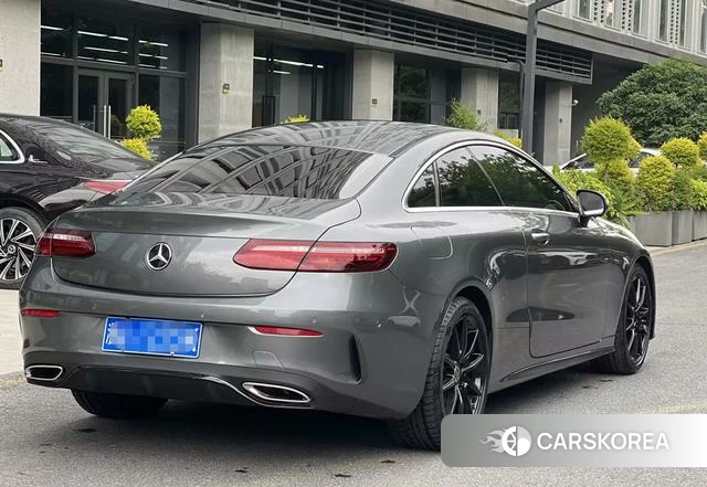 Mercedes-Benz E-class (imported) 2023 Темно-серый из Китая, фото 6