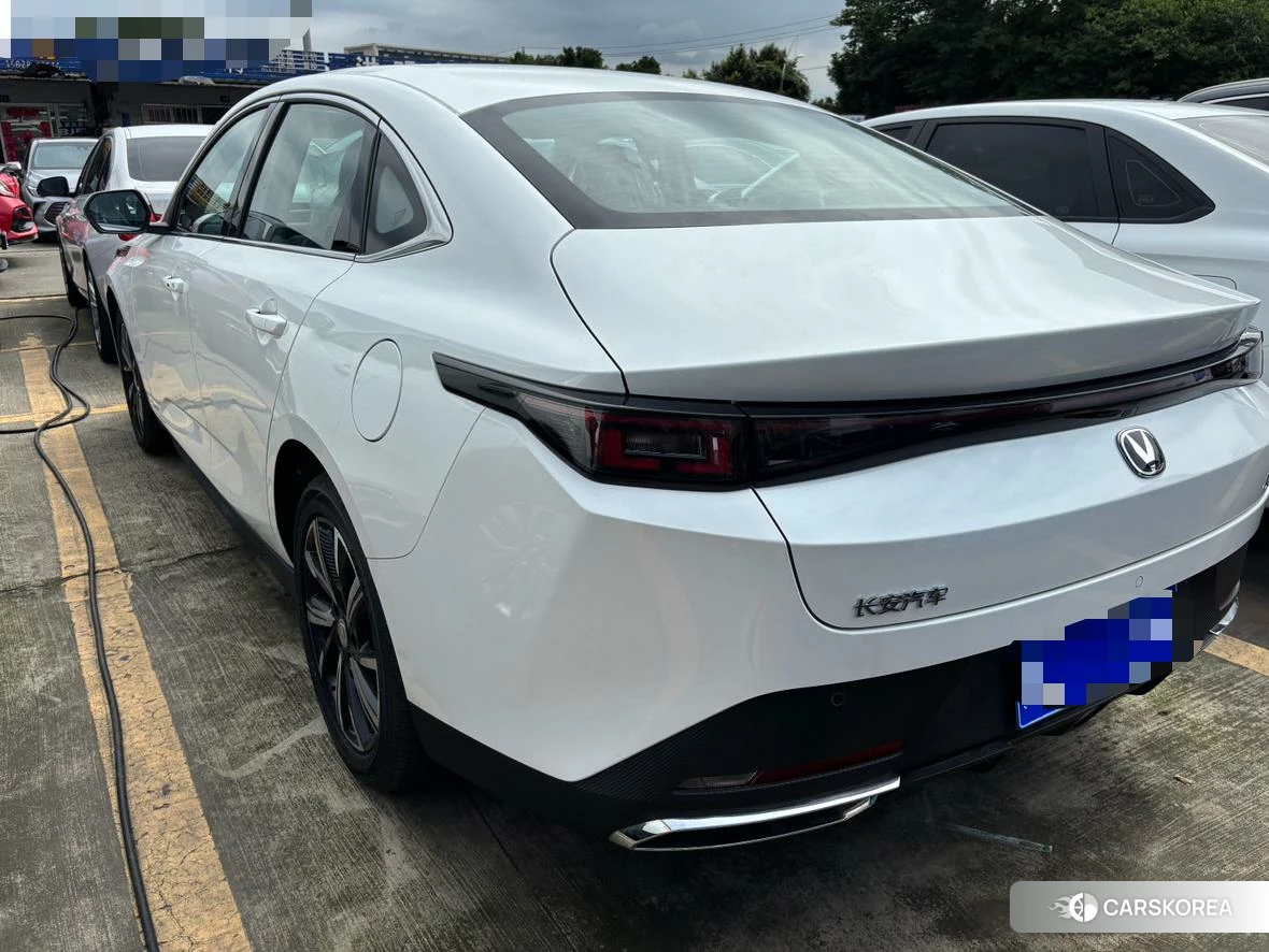 Chang'an Yidong 2025 Белый из Китая, фото 4