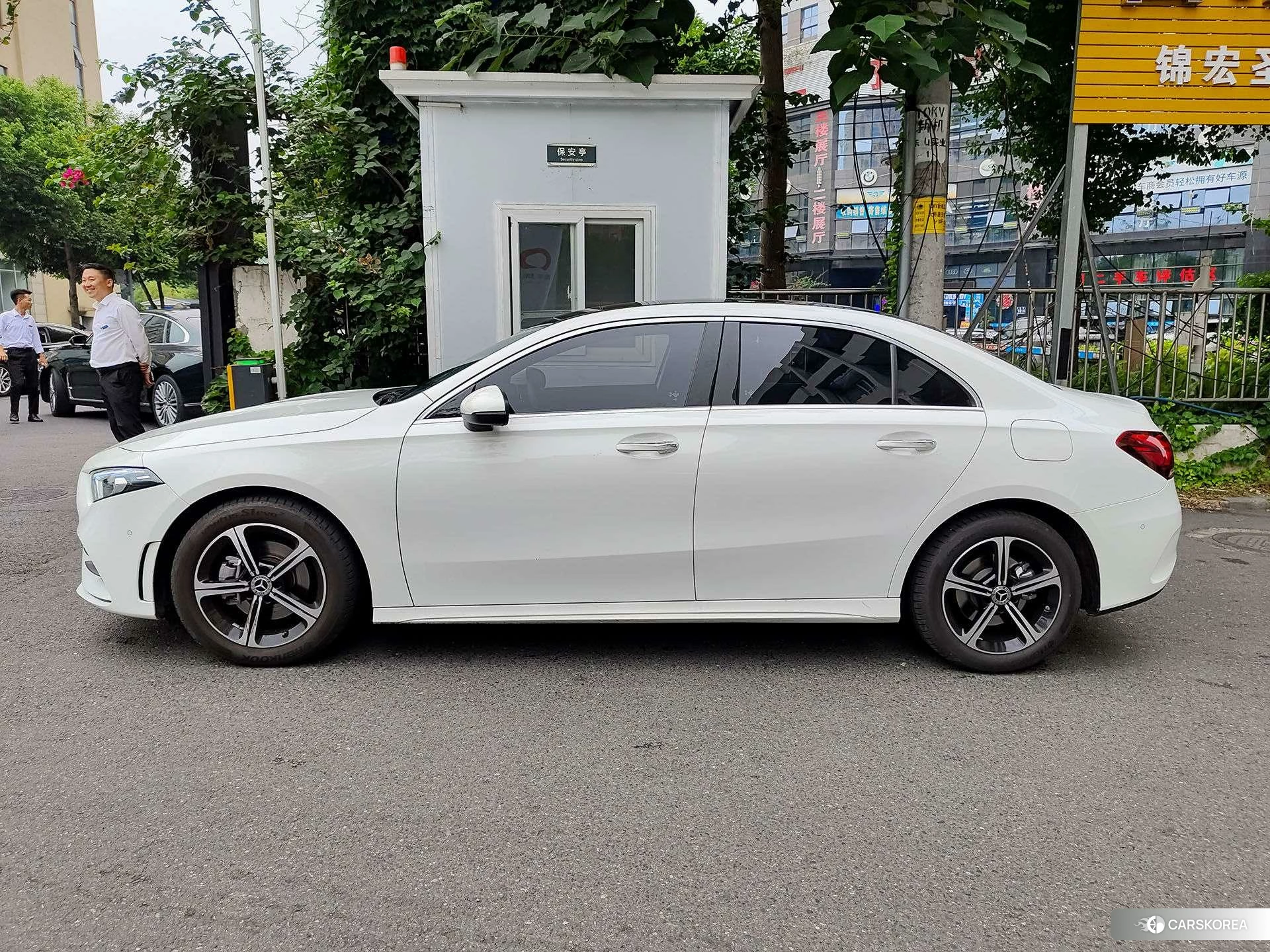 Mercedes-Benz Class A 2021 Белый из Китая, фото 4