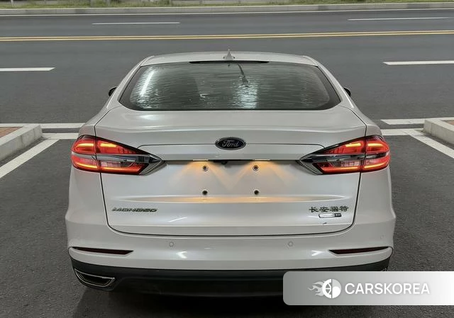 Ford Mondeo 2020 Белый из Китая, фото 3