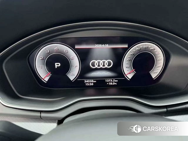 Audi Q5L 2025 Темно-серый из Китая, фото 3