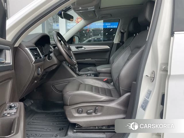 Volkswagen Tourang id 4264175 из Китая 7