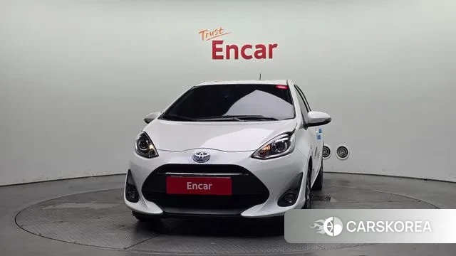 Toyota Prius C id 3039305 из Кореи 13