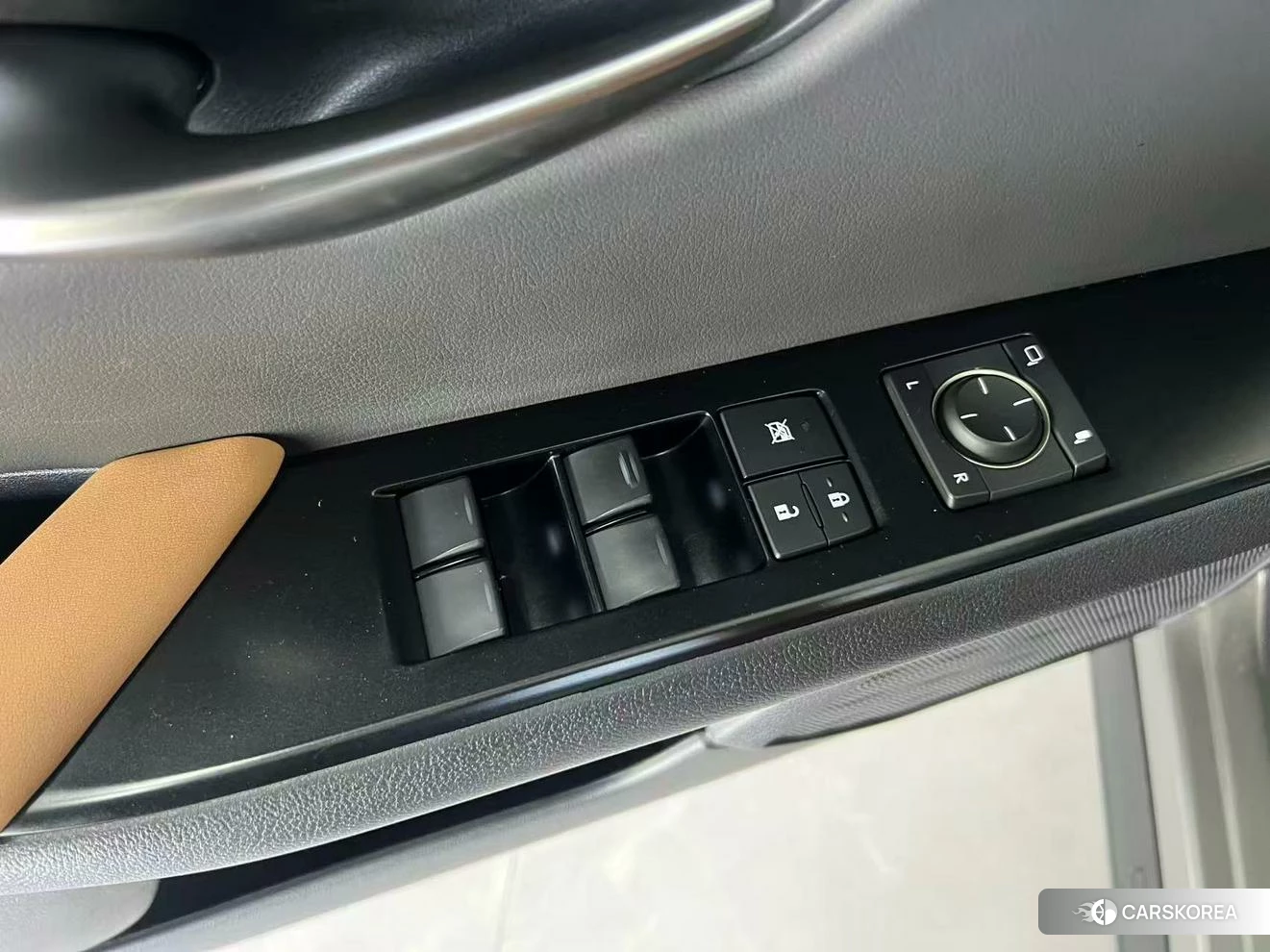 Lexus UX id 4513909 из Китая 16