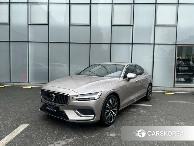 Volvo S60 id 3908622 из Китая 16