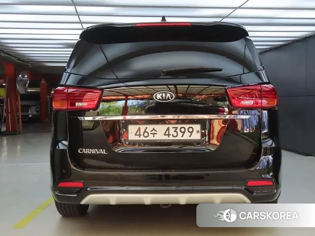 Kia The New Carnival id 2977124 из Кореи 13