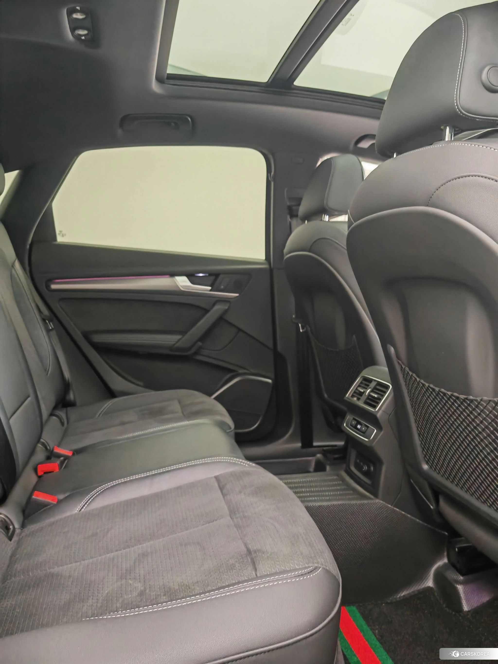 Audi Q5L 2021 Черный из Китая, фото 5
