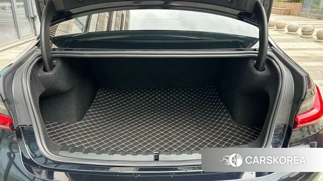 BMW 3 series id 4290139 из Китая 21
