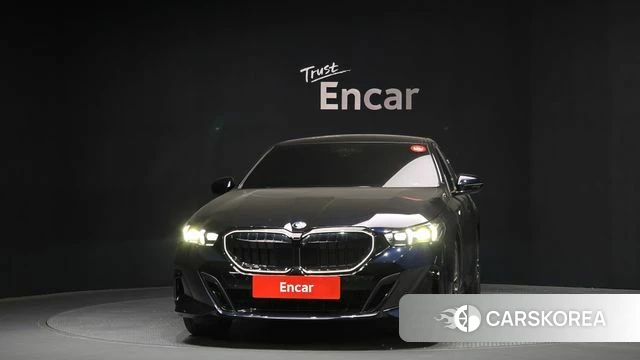 BMW 5 Series (G60) id 3792889 из Кореи 13