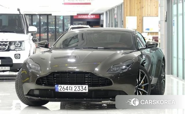 Aston Martin DB11 2020 Коричневый из Кореи, фото 3