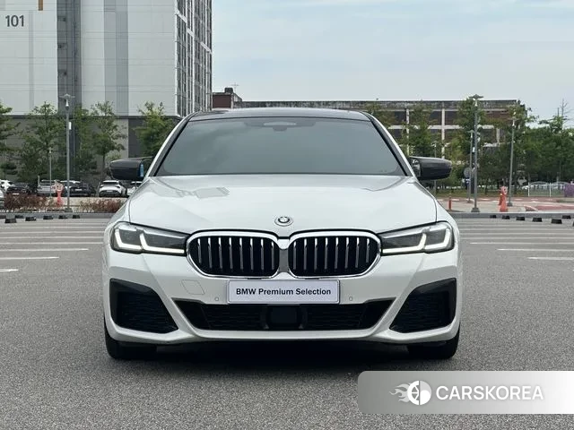 BMW 5 Series (G30) id 3032401 из Кореи 13