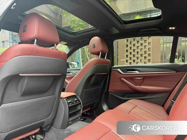 BMW 5 series PHEV id 4359119 из Китая 10
