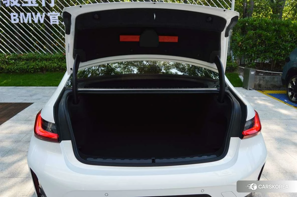 BMW 3 series id 4467647 из Китая 7