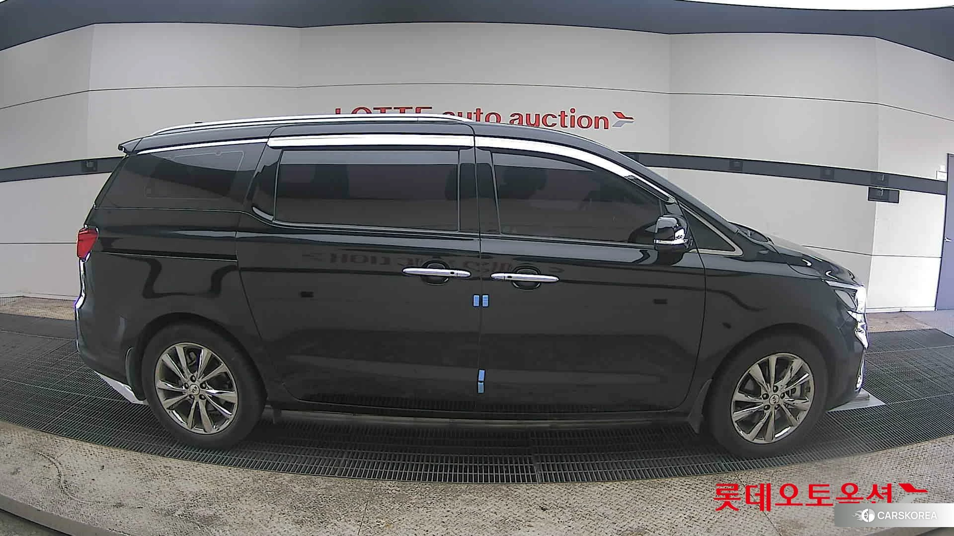 Kia Carnival id 3882130 из Кореи 23