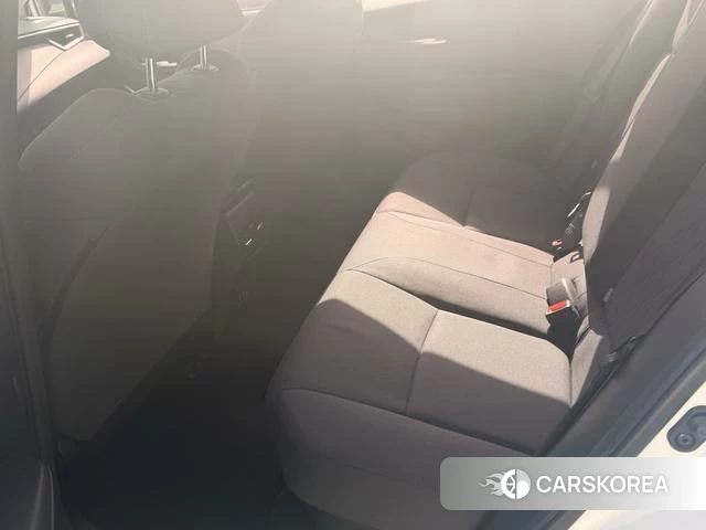 Toyota Corolla id 4257408 из Китая 8