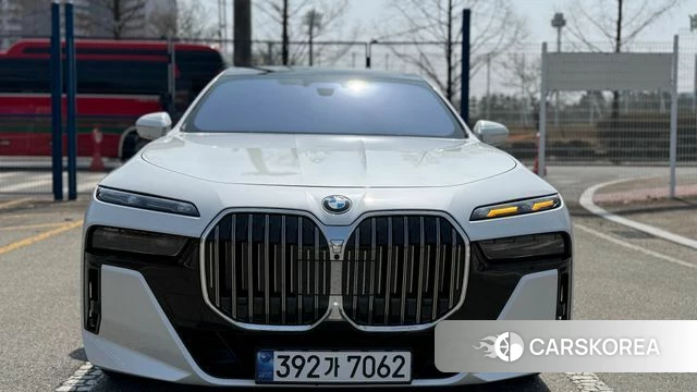 BMW 7 Series (G70) id 3841407 из Кореи 13