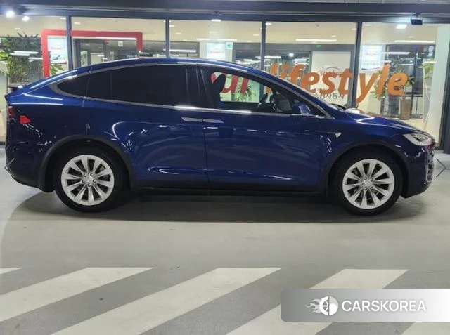 Tesla Model X id 4651549 из Кореи 13