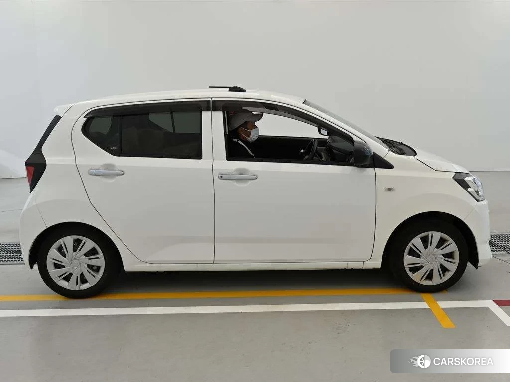 Daihatsu Mira e:S 2023 из Японии, фото 3
