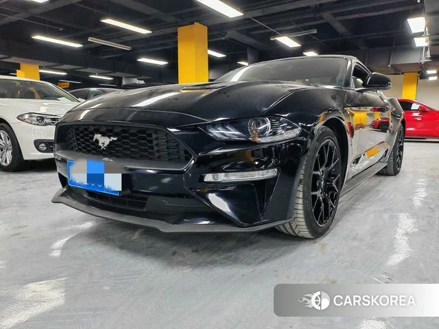 Ford Mustang 2021 Черный из Китая, фото 3