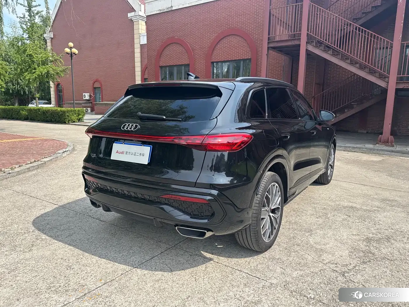 Audi Q5L id 4653978 из Китая 9
