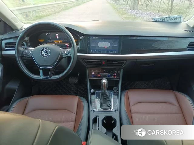 Volkswagen Lavida 2022 Белый из Китая, фото 3