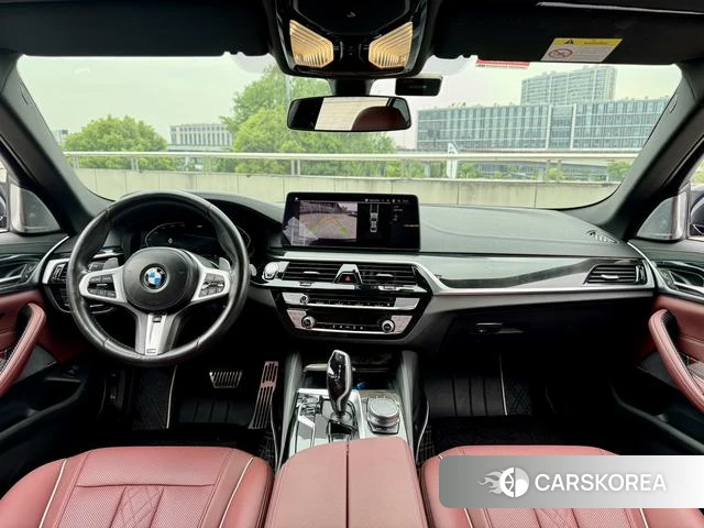 BMW 5 series 2021 Черный из Китая, фото 3
