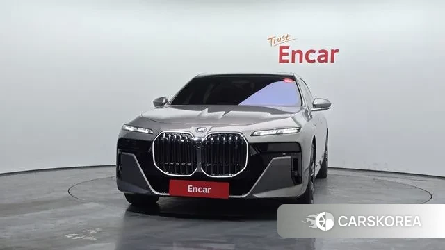 BMW i7 (G70) id 3716635 из Кореи 13