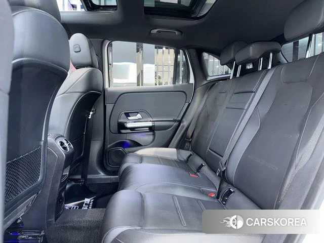 Mercedes-Benz GLA 2021 Белый из Китая, фото 3