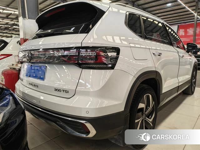 Volkswagen Tuyue 2023 Белый из Китая, фото 3