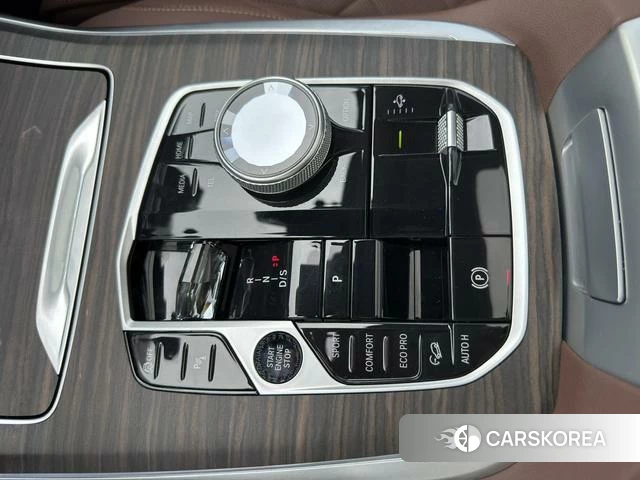 BMW X7 id 4341576 из Китая 9