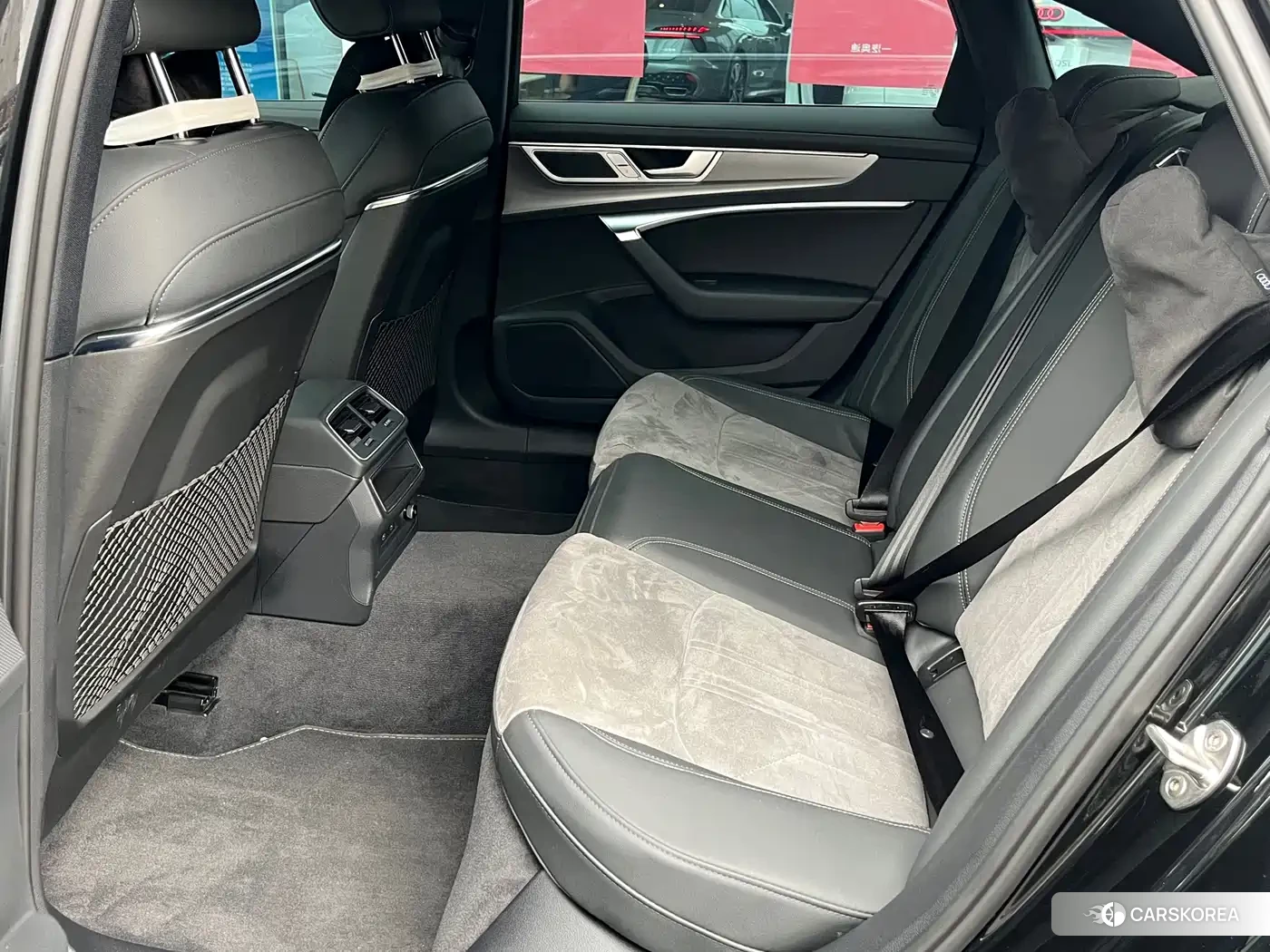 Audi A6L id 4570497 из Китая 10