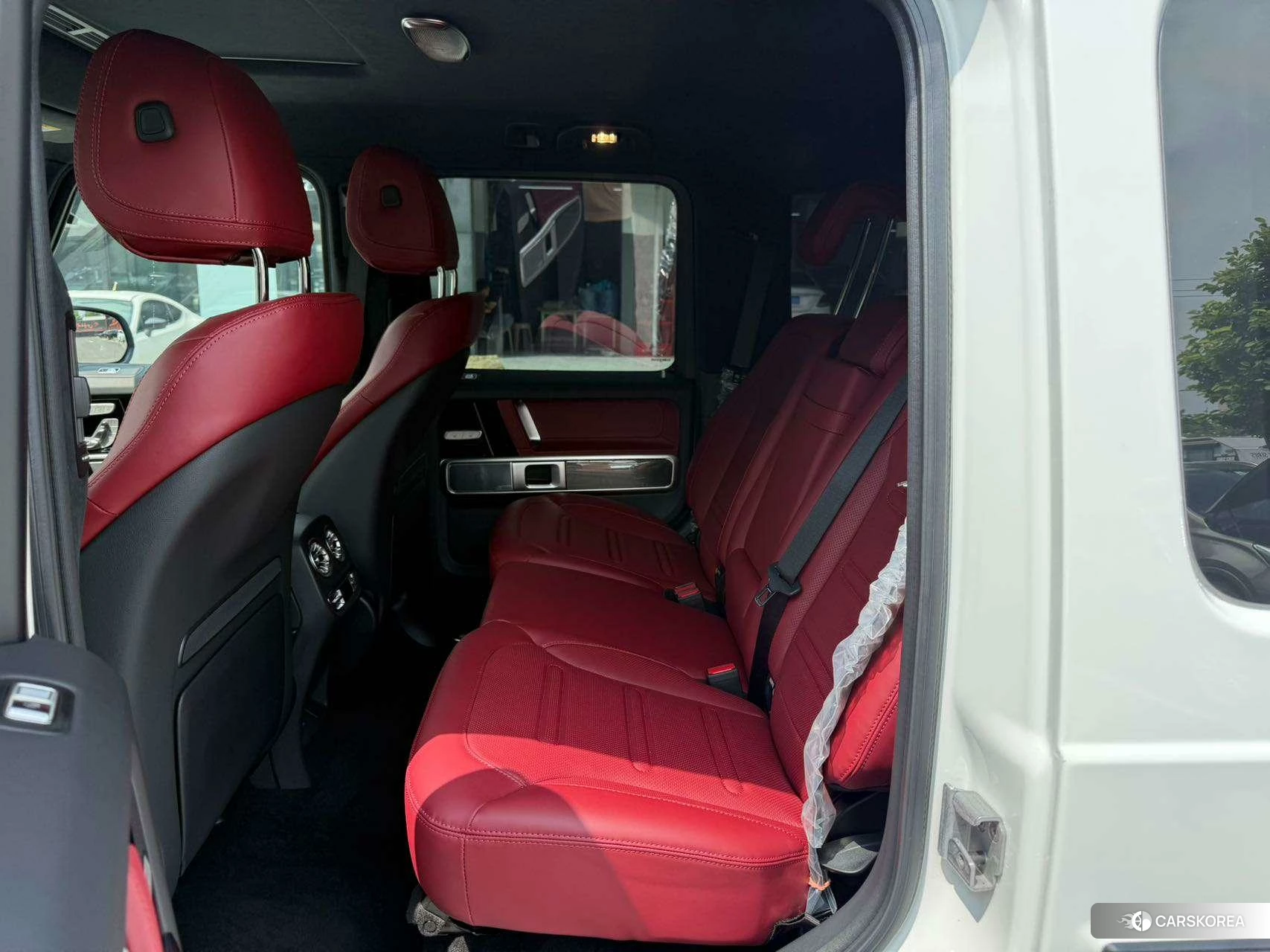 Mercedes-Benz G-class 2024 Белый из Китая, фото 3