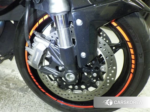 Проданный Kawasaki NINJA H2 SX id 4015920 из Японии, фото 23