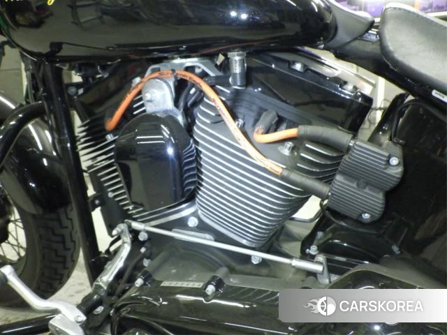 Engine photo