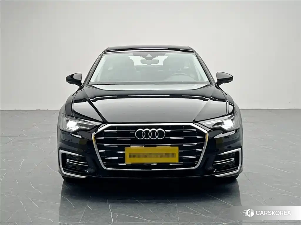 Audi A6L id 4559754 из Китая 17